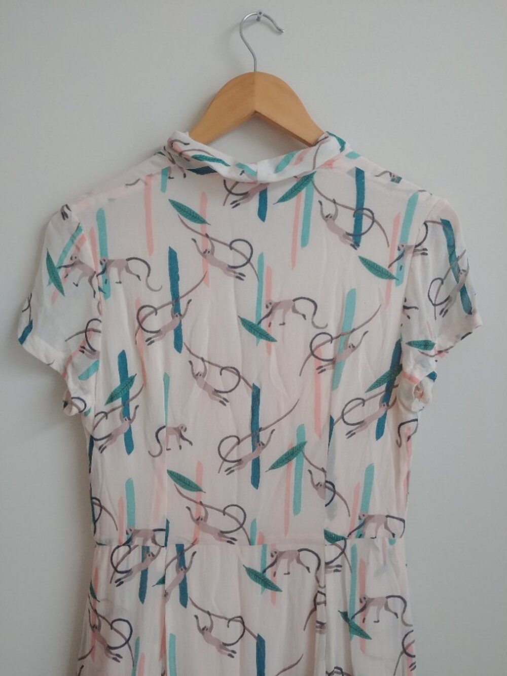 Emily and Fin swinging monkeys button down dress Small - Picture 9 of 16